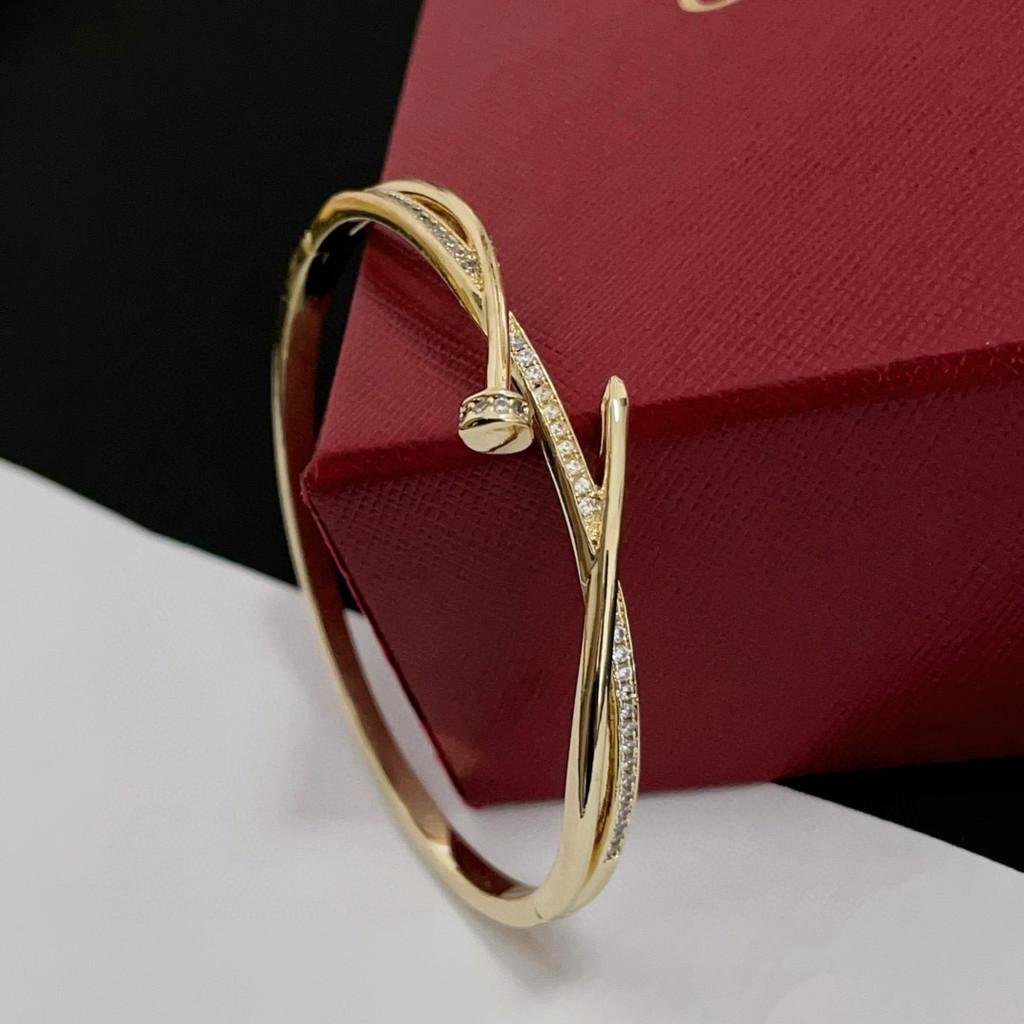 Diamond Studded Thorn Nail Bracelet V Metal Material Birthday Gift Gifts for Men and Women High-end Jewelry Fashion Two Color Men Women Unrestricted