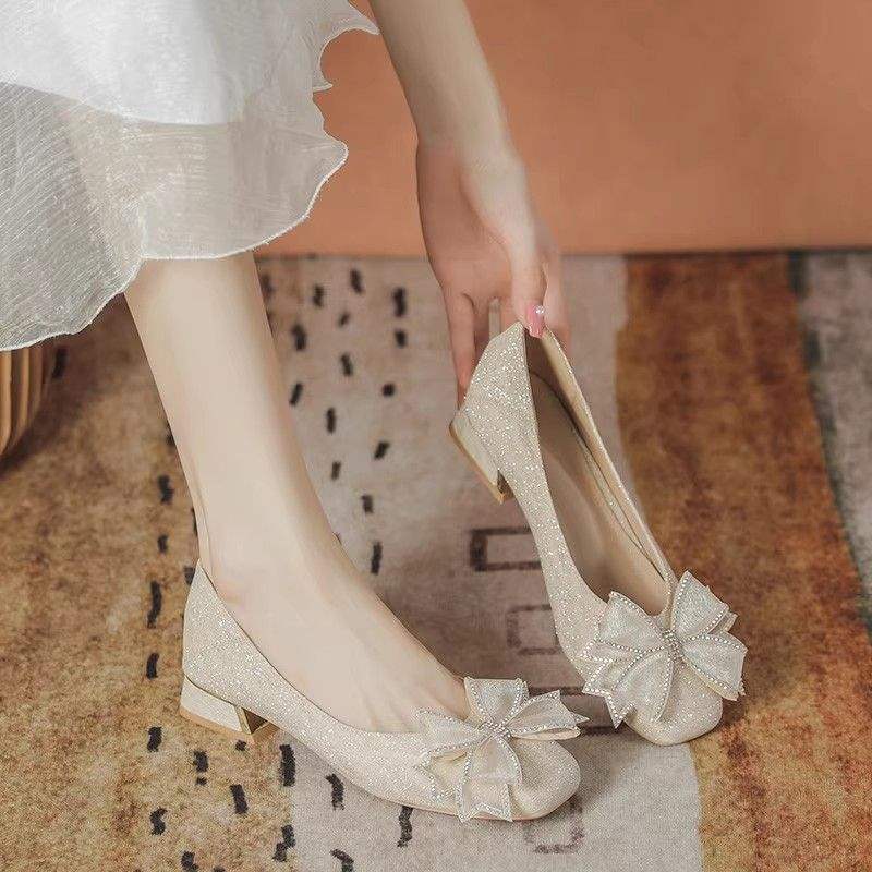 

Flat single shoes women s 2025 new soft sole square head shallow mouth French gentle wind one pedal bridesmaid wedding shoes bride shoes 42