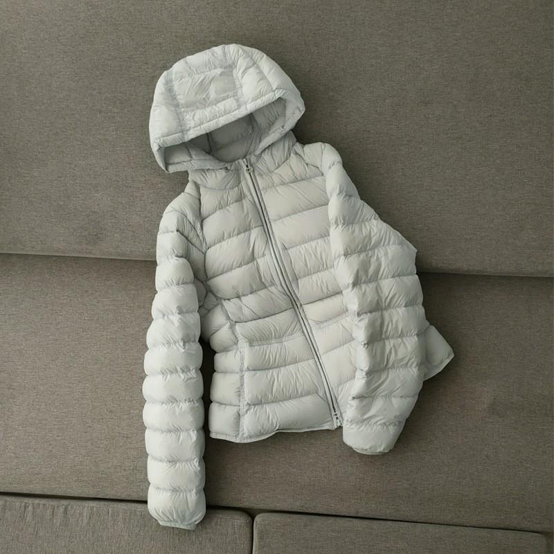 Womens Short Puffer Jacket With Hood Slim Fit Lightweight Down Coat Winter Daily Wear