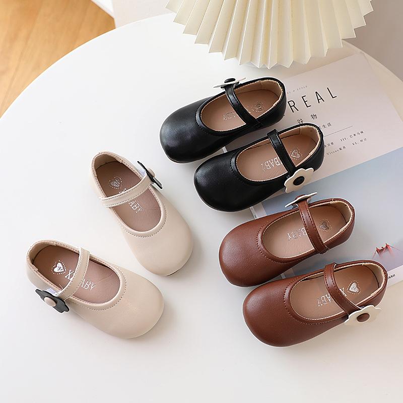 Fashion 2024 New Girls White Leather Shoes Children Flat White Shoes Girls Flower Girl School Dress Shoes Toddler Girl Footwear
