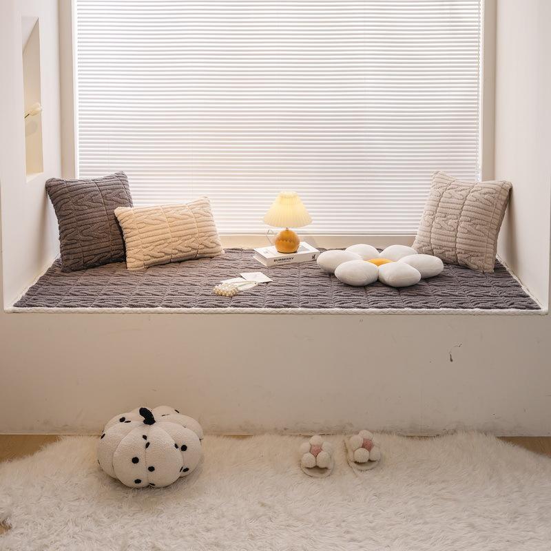 Cream Wind Milk Fleece Bay Window Mat, Window Sill Mat  New Autumn And Winter Thickened Plush Transformation Artifact Seat Cushion
