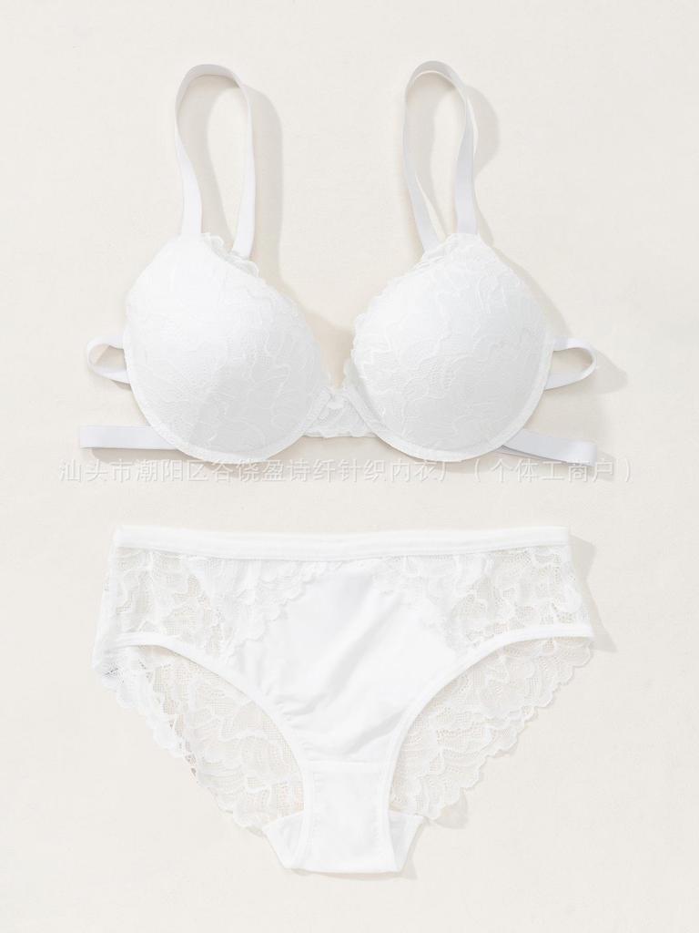 Sassy Lace Lingerie Set: Stylish Personalized Bra & Panties for Women