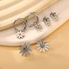 Small daisy earrings, stylish, simple, fresh and sweet flower stud earrings, stainless steel earrings.