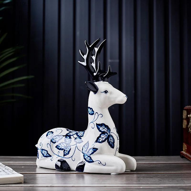 Chinese Style Blue and White Porcelain Animal Sculpture Decoration Ceramic Handicraft Ceramic Ornaments Home Decoration