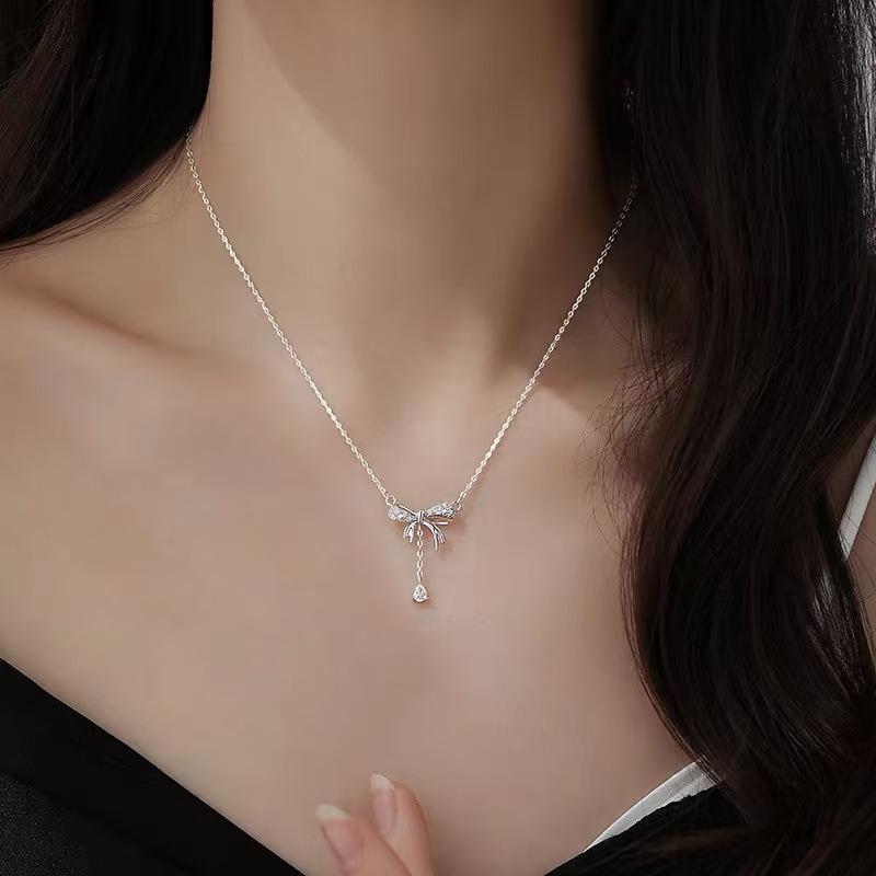 Niche Elegant Rhinestone Bow Water Drop Tassel Necklace for Women - 2025 Fashionable High-End Clavicle Chain