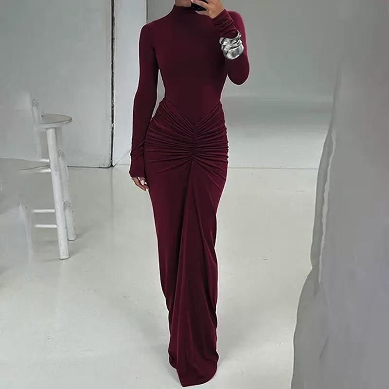 A New Autumn and Winter Fashion, Form-fitting Solid Color Pleated Sexy Hip-hugging Dress for Women