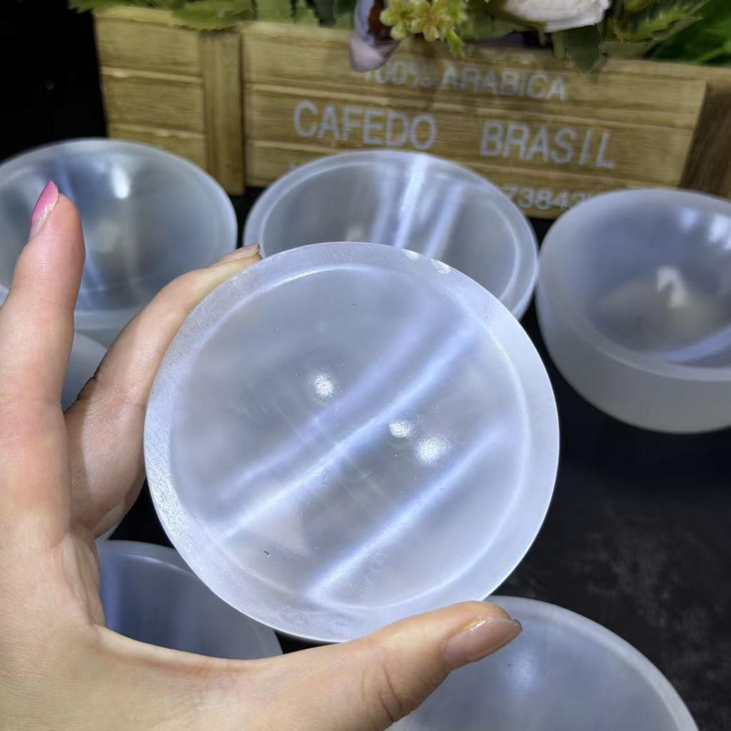 Factory Price Polished Selenite Healing Crystal Bowl - Customizable Sizes and Materials for Halloween