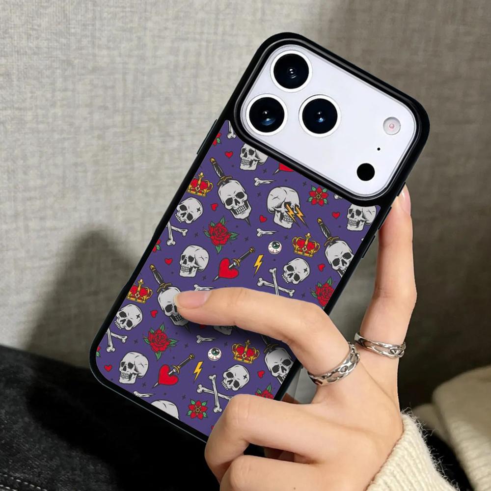 Capa Case for iPhone 17 Air 16 Pro Max 15 Plus 11 13 Mini 14 12 Back Phone Cover Stripe Skull