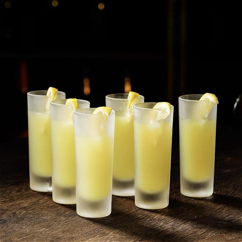 60ml Schnapsglas Mattiertes Glas Tasse Cocktailglas Haushalt Kleines Weinglas Verdicktes Spirituosenglas Party High-End Weingläser