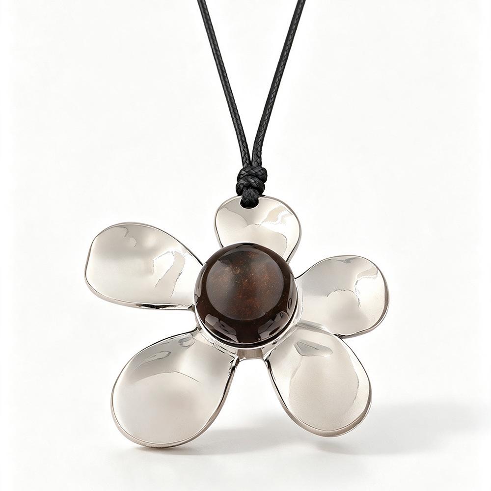 Korean Retro Silver Irregular Flower Pendant Statement Necklace