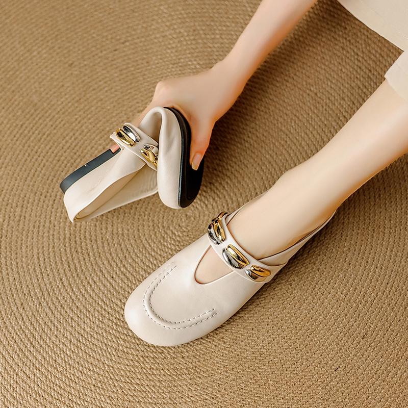 Fashion Women's New Summer Leather with Increased Height Metal Belt Buckle, Middle Heel and Toe Cover, M Ü Ller Slippers