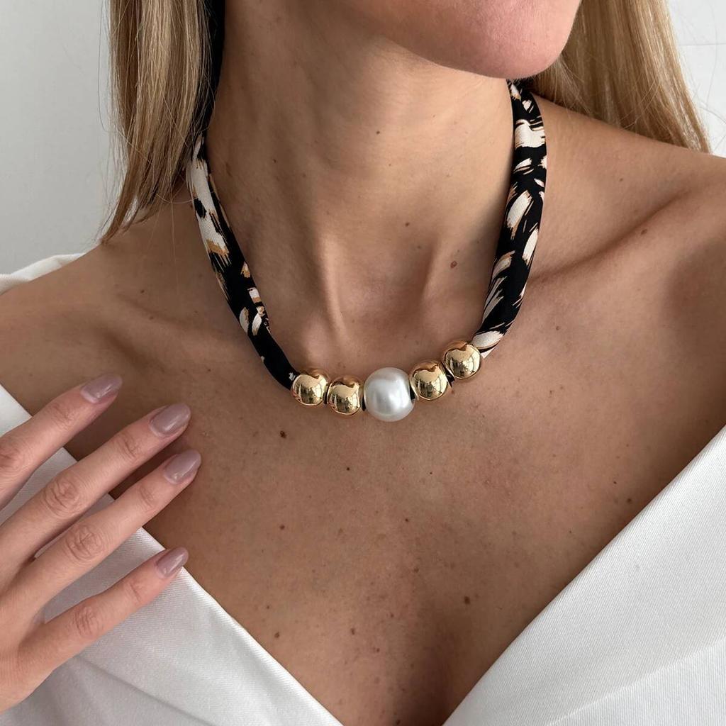 Ingemark 6 Colors Elegant Leopard Print Chiffon Silk Chokers Necklace Women Retro Imitation Pearl Clavicle Chain Party Jewelry