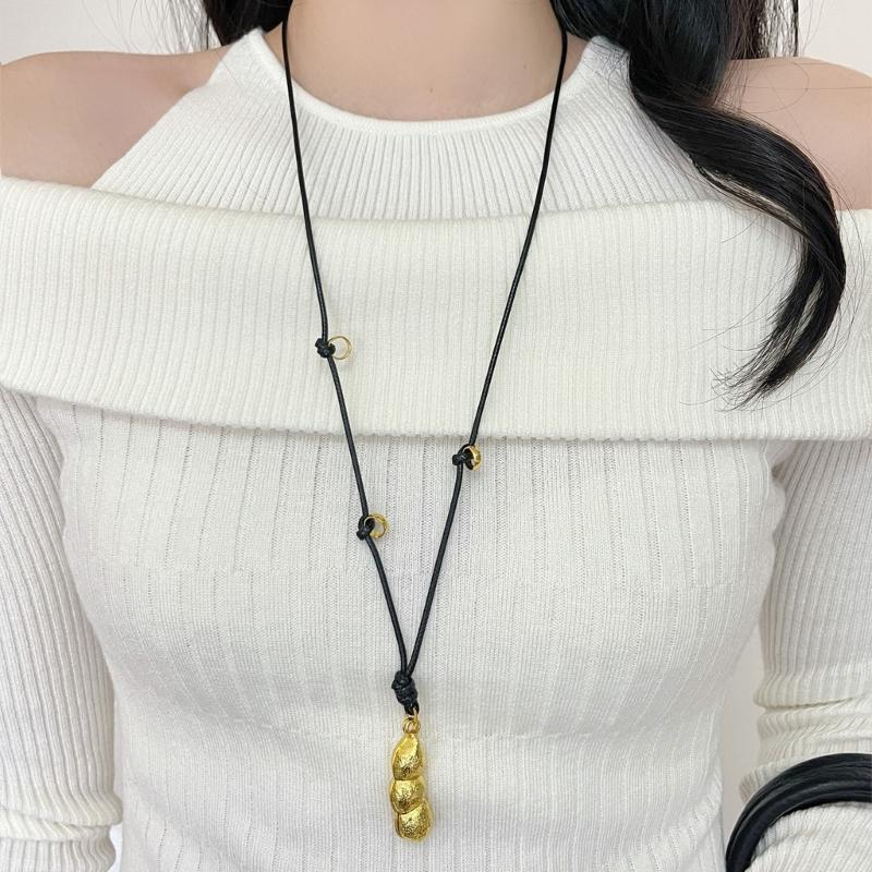 Symbolic Peanut Pendant Necklace Adjustable Length Neckchain Fashion Jewelry For Daily Outfit Enhancement