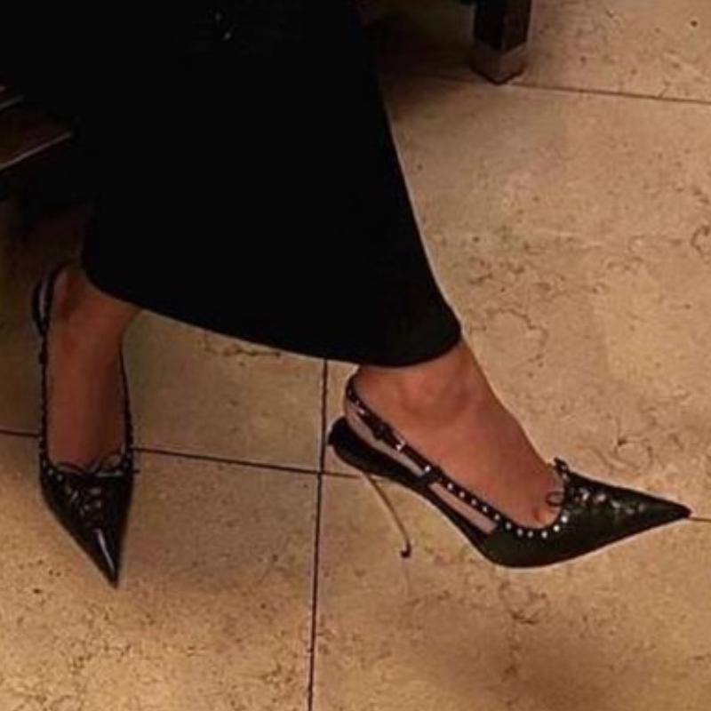 

Fashion 2025 Summer New Women s Sandals Fashion Pointed Rivet Thin High Heels Single Shoes Sexy Banquet Party High Heels 35 чёрный
