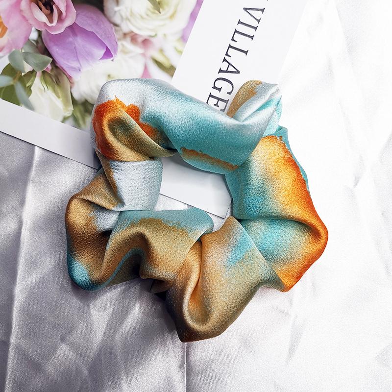 Lystrfac Solid Color Slik Padded Pleated Hairband for Women Fashion Scrunchy Headband Retro Hair Loop Female Hair Accessories