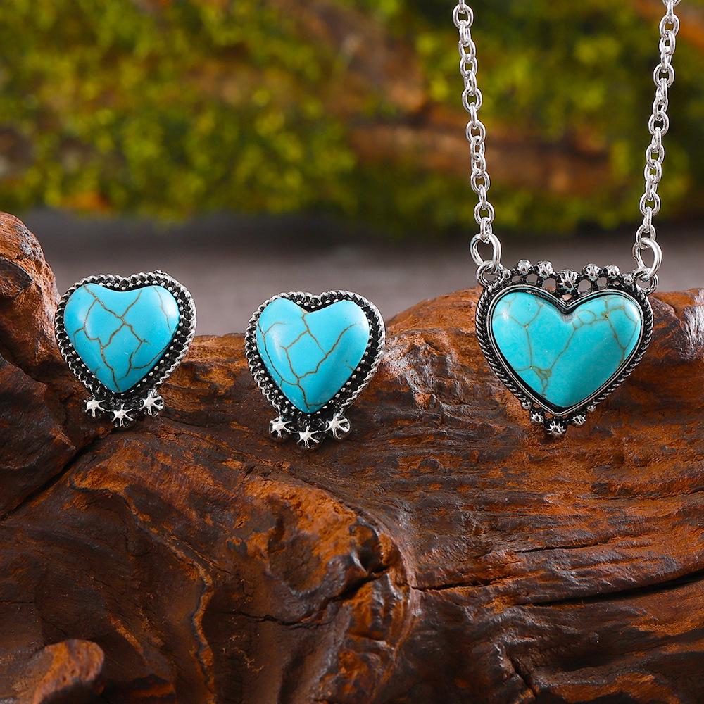 

Heart-Shaped Jewelry Set: Sweet Style Earrings and Necklace - Perfect Romantic Valentine s Day Gift