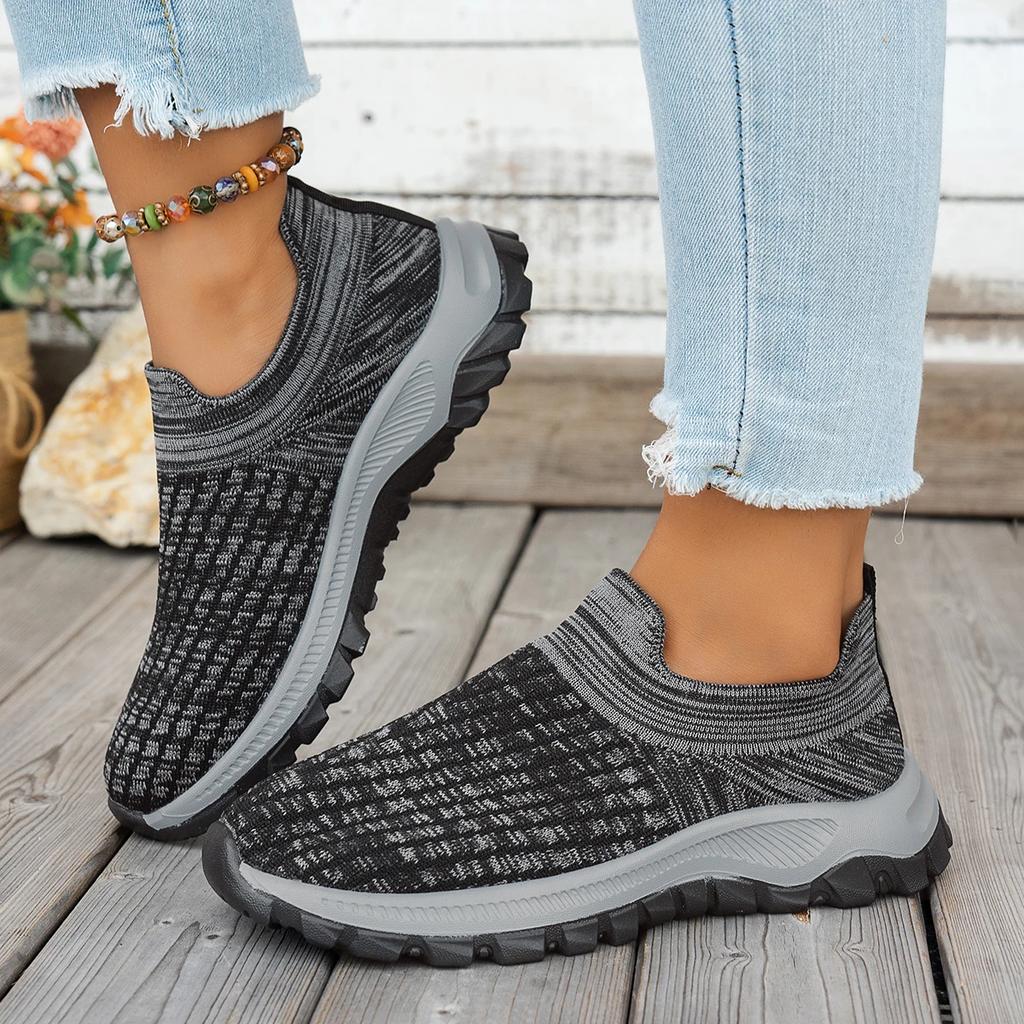 Fashion Women Sneakers 2025 New Flat Large Size Sneakers Women Casual Mesh Round Top Shoes Cushion Color Matching Breathable Loafers