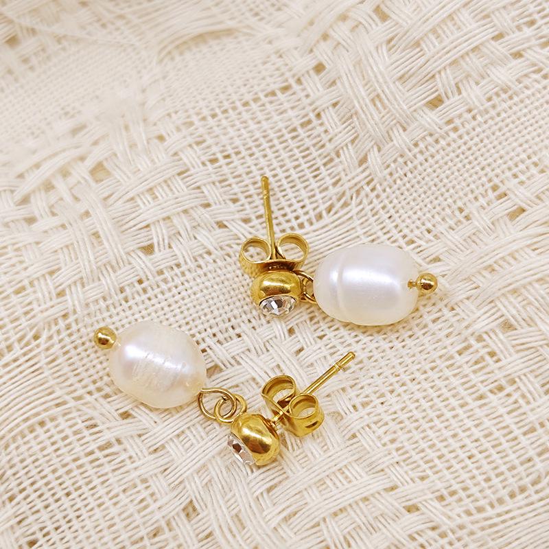 French Romantic 18k Gold-Plated Pearl Earrings - Elegant and Versatile Stainless Steel Design for Women