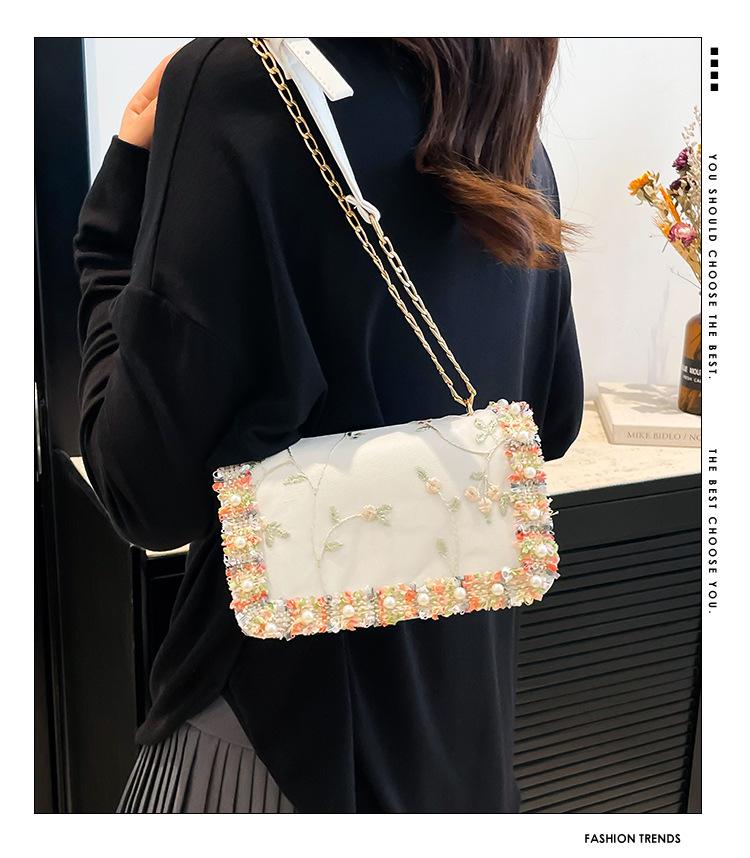 Korean Style Lace Crossbody Chain Bag for Women - Fashionable and Trendy Small Handbag