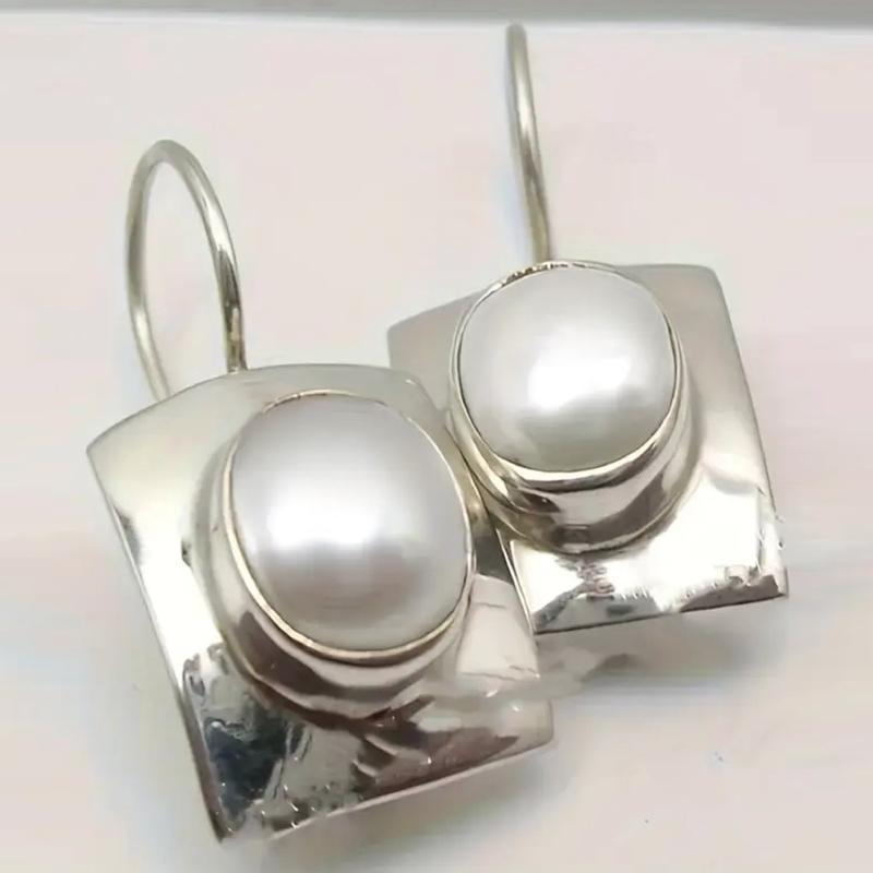 

Huitan Vintage Boho Hammered Brass Square Earrings with Imitation Pearl Dangle Drop Earrings for Women Daily Wear Retro Zircon