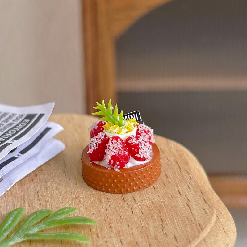 

1Pcs Dollhouse Simulation Food Bread Cake Model 1/6 Miniature Blueberry Cake Strawberry Tart Food Toy Doll Accessories