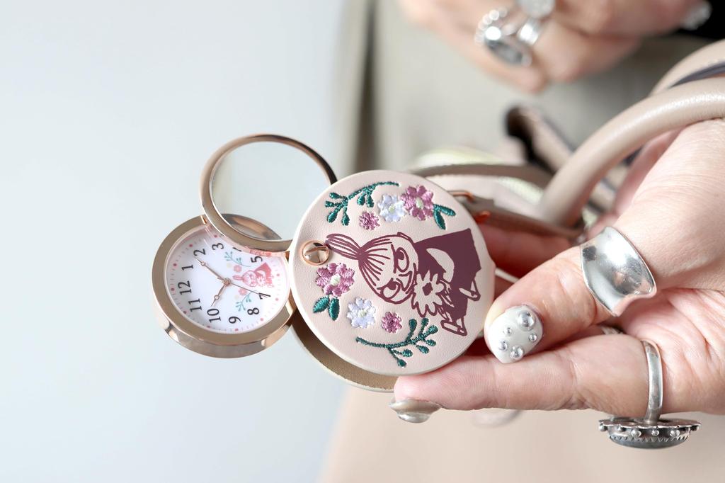 Pocket Watch Field Work Analog Loupe with Strap Moomin Embroidered Hang Watch Little My Pink [Field Work] Women's 1.5x MOM015-2