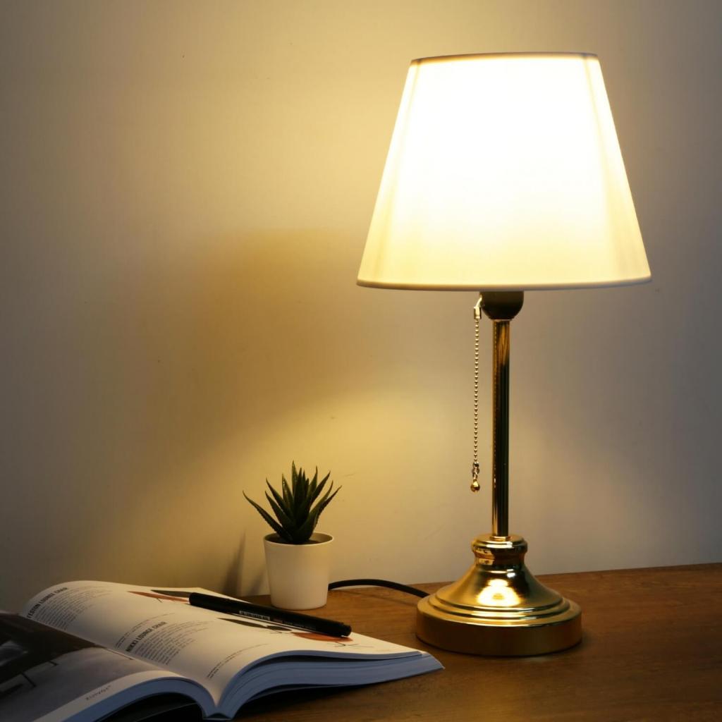 

Edel Gold Body Metal Pull-Drop Chain Lampshade Conical Cream Fabric Head