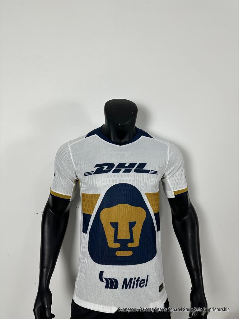 2526 Voetbalshirts: Chelsea, Wolves, Lissabon, Everton, River Plate, Cougars, Atlético Nacional - Thuis & Uit