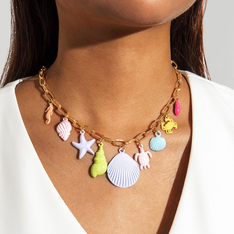 New Bohemian Shell Starfish Pendant Necklace, Beach Wind Alloy Sunflower Necklace for Women