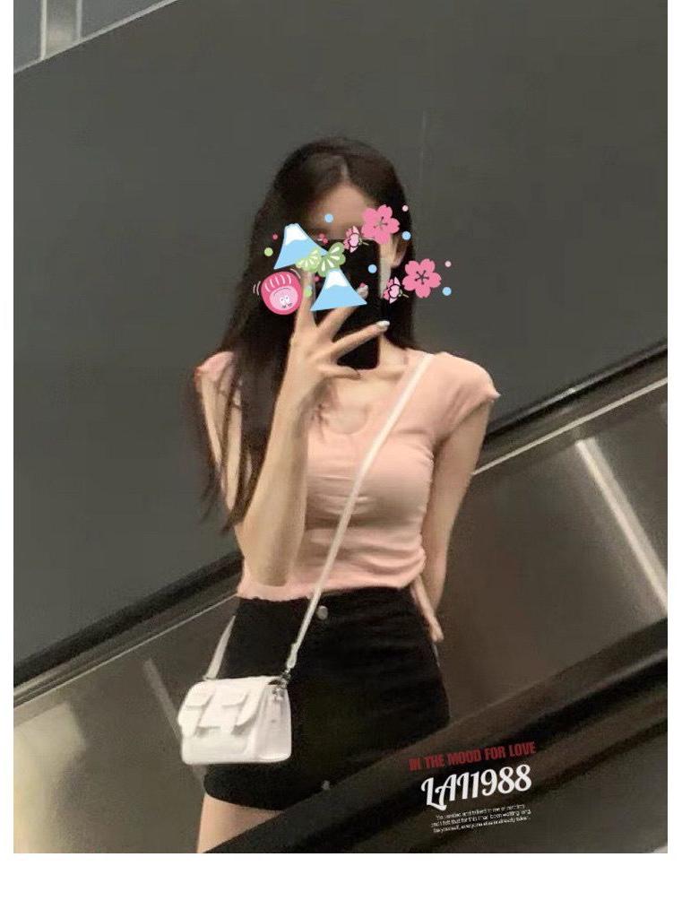 Leg Queen High-Waist Denim Shorts - Women's Slimming A-Line Hot Pants for Spring/Summer 2022