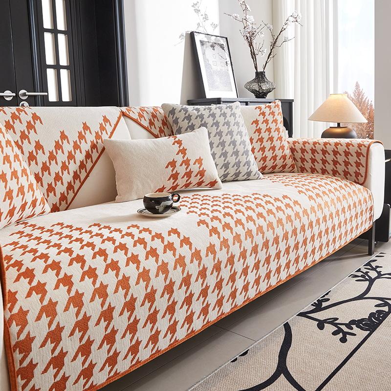 

Qiandongge High-End Sofa Cushion Chenier Four-Season Universal Non-Slip Simple Modern All-Inclusive Universal Cover Towel Cover Cloth 70*70cm оранжевый