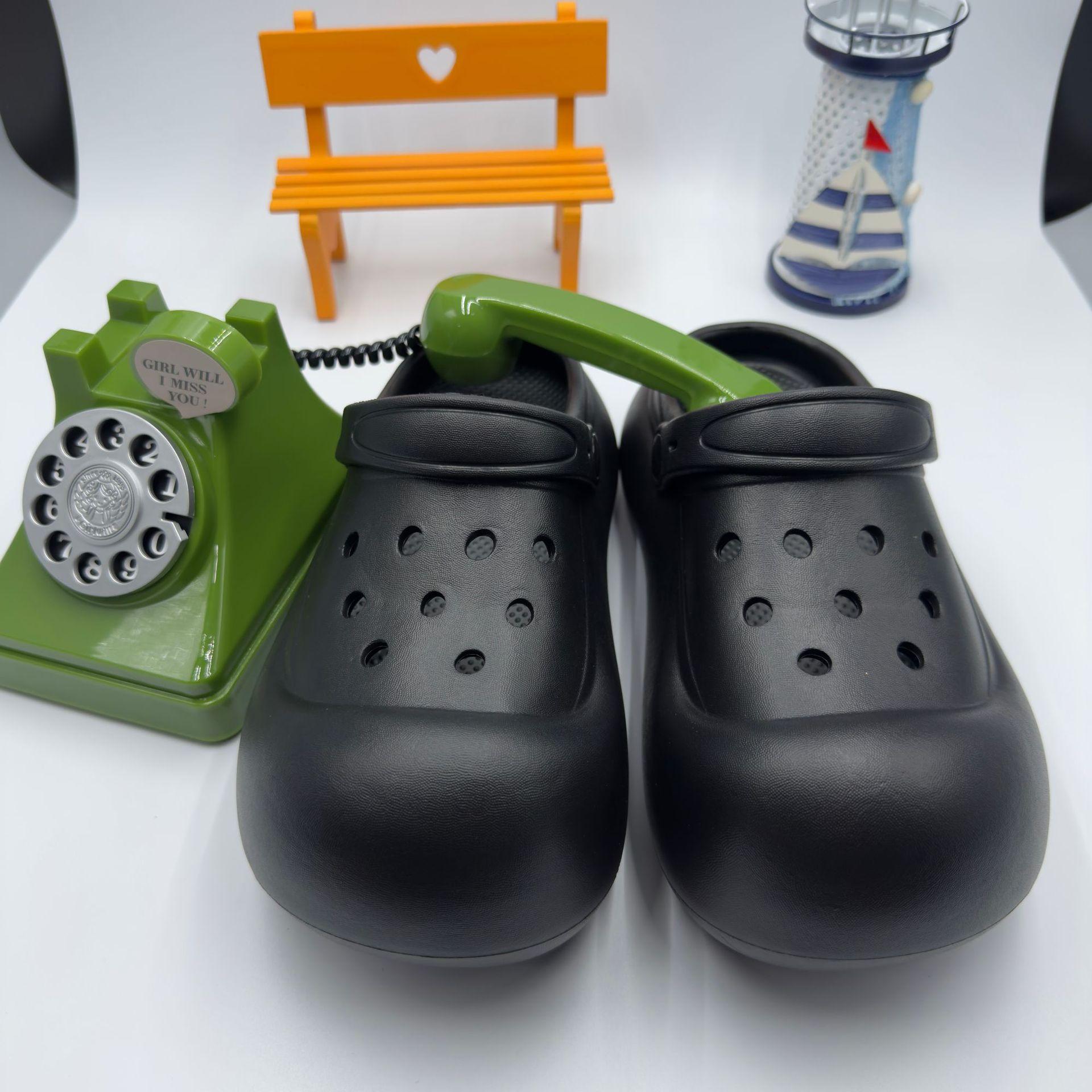 

EVA cartoon rabub fashion heightening hole shoes non-slip and deodorant women s summer Internet celebrity outer sandals 40-41 чёрный