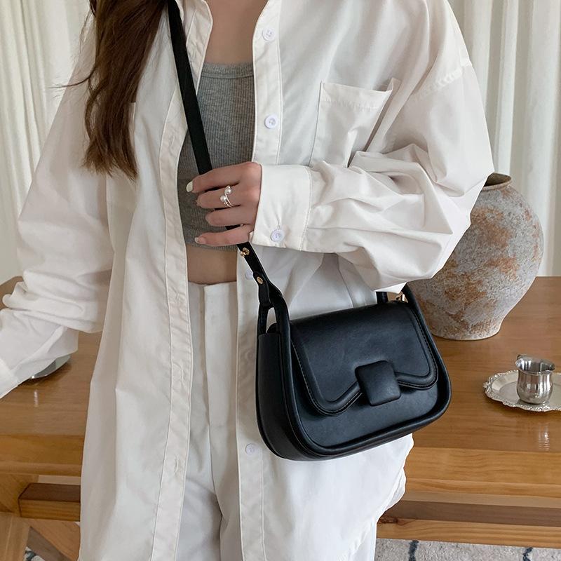 Bag Summer Women'S Versatile Messenger Bag Underarm Bag Premium Sense Bag Design Women'S Bag