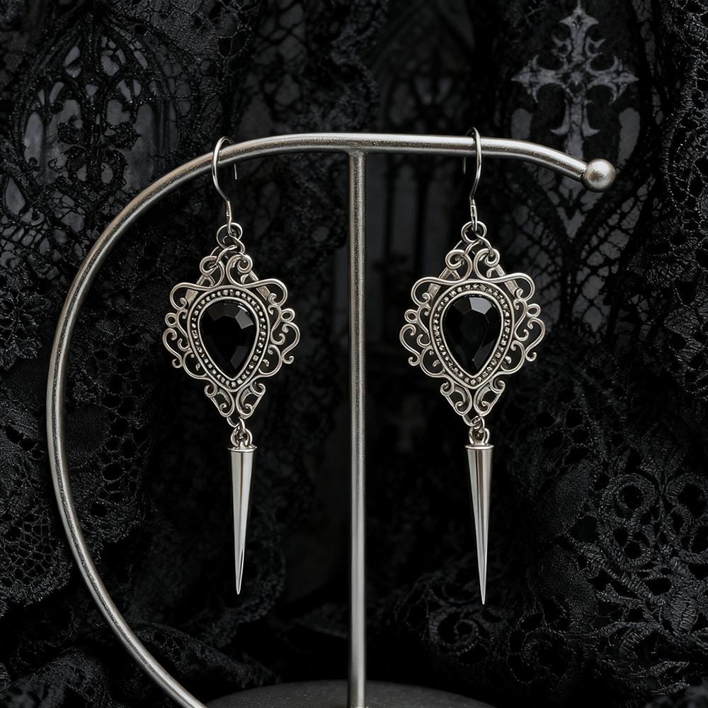 Vintage Women's Gothic Hollow-out Heart Design Dangle Earrings Punk Earrings Daily Clothing Temperament Jewelry Accessories