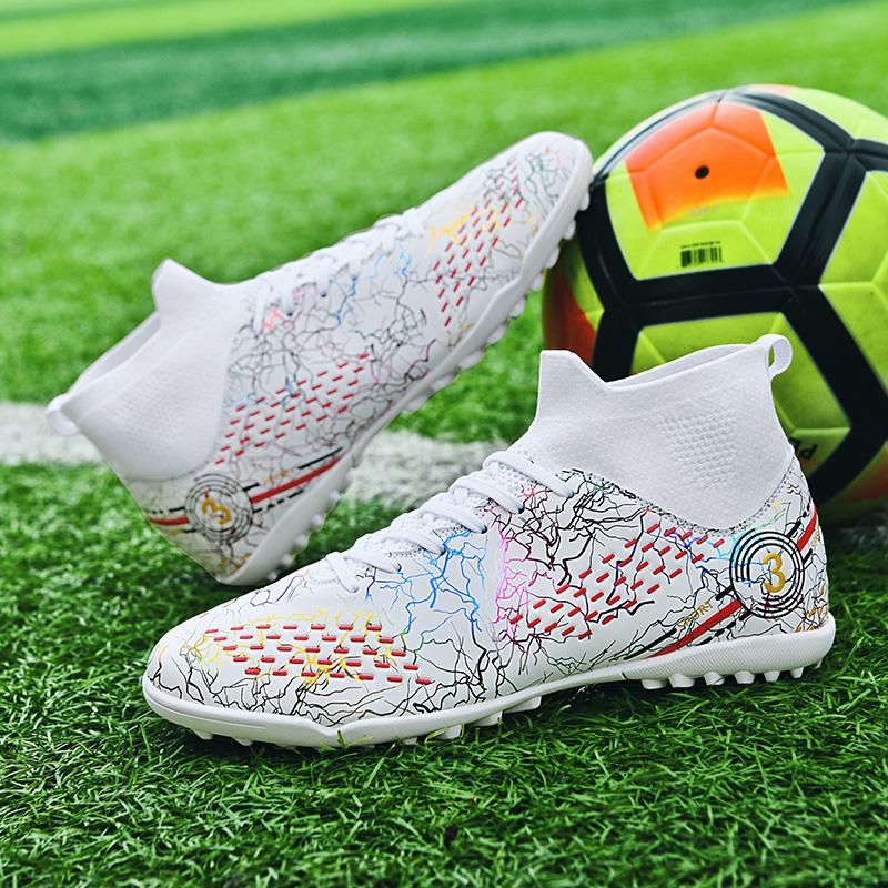 Fashion Men Soccer Shoes Kids Football Boots Women Breathable Soccer Cleats Antiskid Chaussure Football TF/FG Outdoor Football Shoes