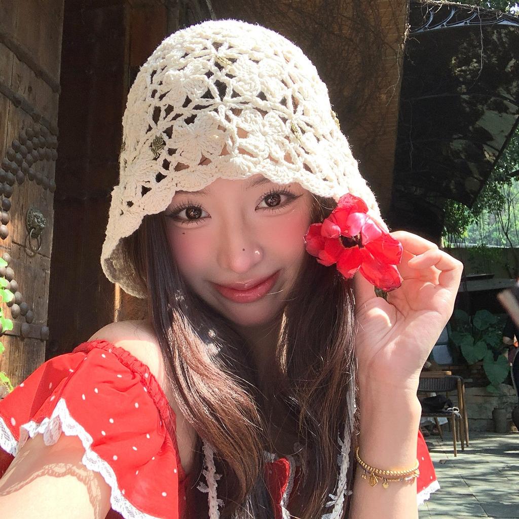 Spring And Summer New Products, Hand-Crocheted Hollow Flower Headgear, Women'S Ethnic Style Fringed Knitted Pullover Hat