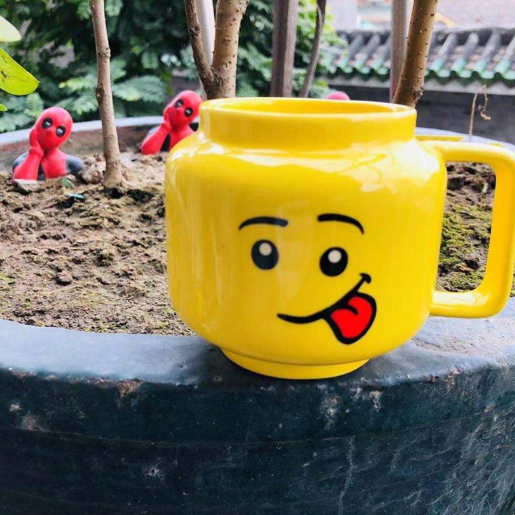 Creative Personality Cute Expression Ceramic Mug | Little Figure Head with a Smiling Face | Unique Gift Cup for Drinking Water.