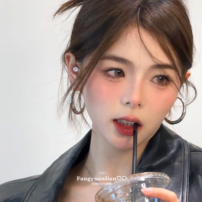 

Gao Zhitongqin Silver Small Pieces of Silver Earrings Female Summer Easiest for Match Niche Design Earring Ring/Stud Earring Graceful Earrings