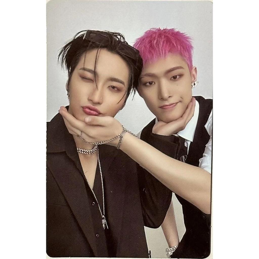 ATEEZ THE WORLD EP.2:OUTLAW A / DENÍK / JEDNOTKA DENÍKU / Z ver. OFICIÁLNÍ FOTOKARTA