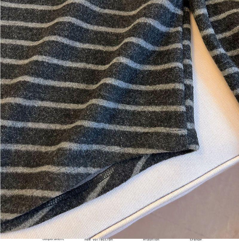 Plus Size Velvet Color Block Striped T-shirt: Korean Style, Long Sleeve, Loose Fit, Slimming & Warm Women's Top