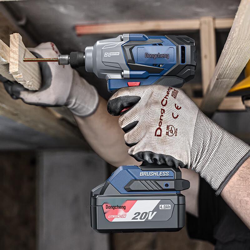 Dongcheng 20V Cordless Brushless Impact Wrench CN plug (adapter included)