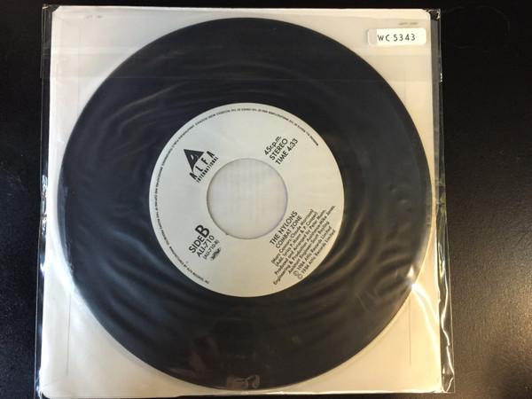 

7inch Record NYLONS Stars Are Ours Combat Zone ALI710 ALFA 1984 Japan Rock Used