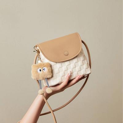Lässige kleine Eimertasche Neue beliebte vielseitige Umhängetasche Modische kleine quadratische Tasche für Pendler