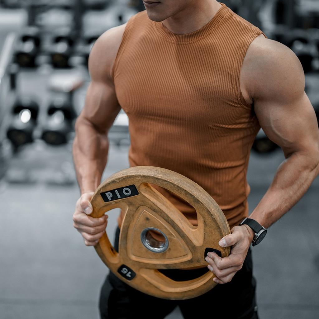 Nová sportovní vesta Pánské volné léto Čistá bavlna Fitness a kulturistika Rychleschnoucí Košile bez rukávů přes rameno Bílá základní košile Tričko bez rukávů