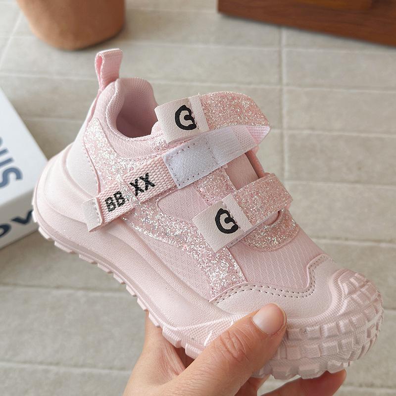 2026 Spring/Autumn Kids' Versatile Sports Shoes: Breathable Leather for Girls, Soft Sole for Boys