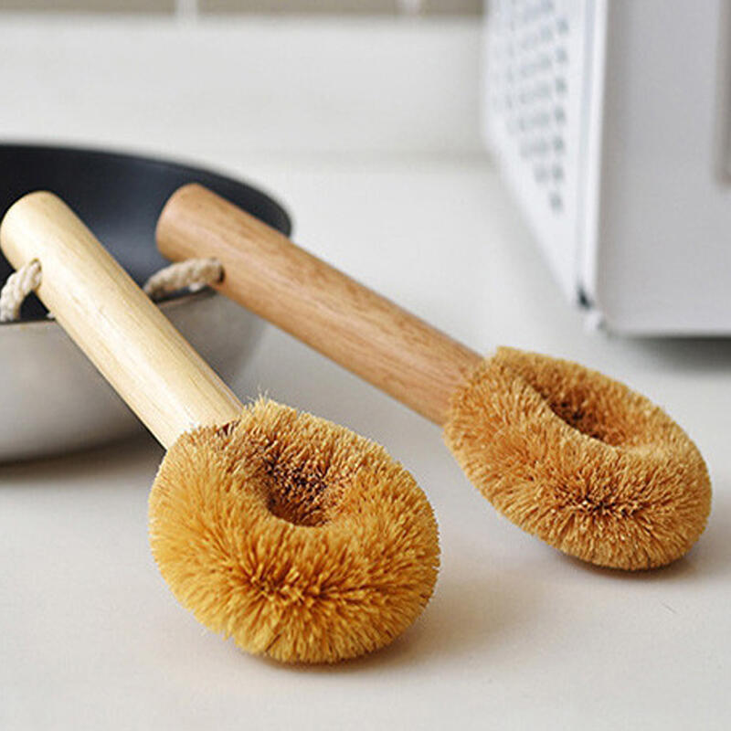 1 Minimal Donut-Shaped Kitchen Sponge