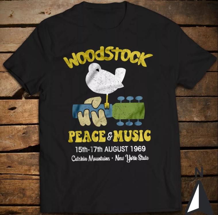Peace & Music Festival Classic T-Shirt New York State Woodstock August 1969 Unisex T-Shirt L