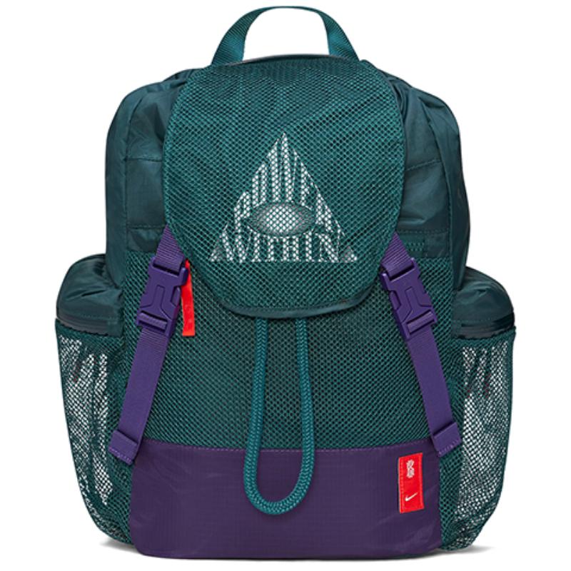 

Рюкзак Nike Полиэстер Обычный Унисекс Темный Атомный Голубой и Новый Синий Фиолетовый и Красный Чили Легкий Повседневный CU3939-300