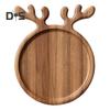 Vánoční talíř z parohu a dřeva pro prezentaci jídla Elegantní dřevěný jídelní talíř pro vánoční atmosféru Slavnostní dekorace stolního nádobí pro svátky