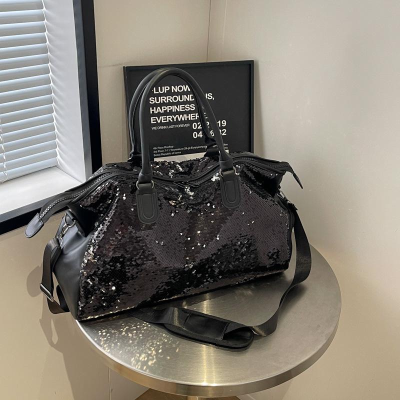 

Piece travel bag fitness bag fashion personality shoulder bag accommodation storage duffel bag portable travel bag чорний